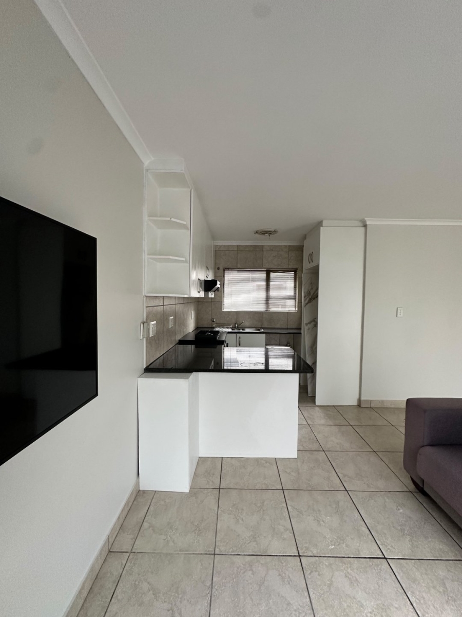 To Let 2 Bedroom Property for Rent in Sandown Western Cape